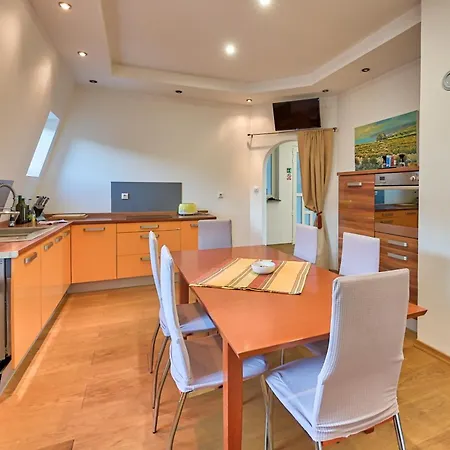 Lux Gold Apartment